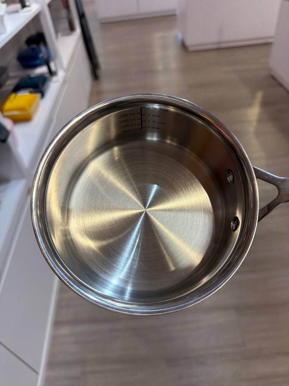 Panela com medidor