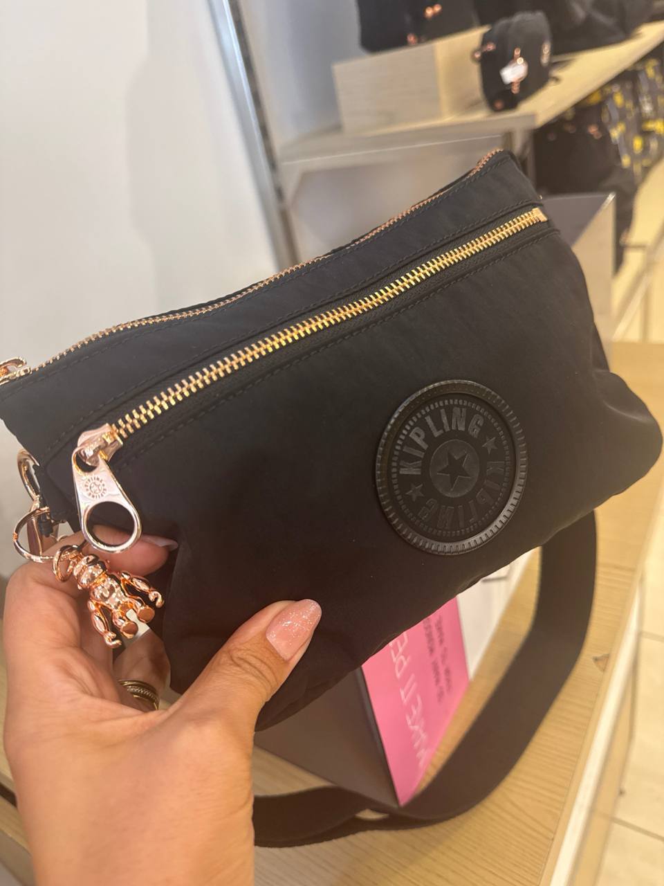 RIRI ZIP