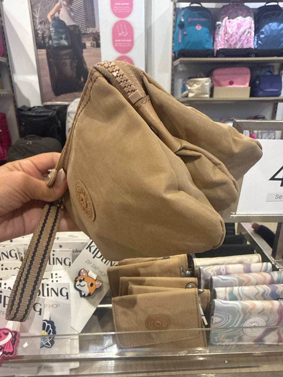 CREATVTYXL necessaire