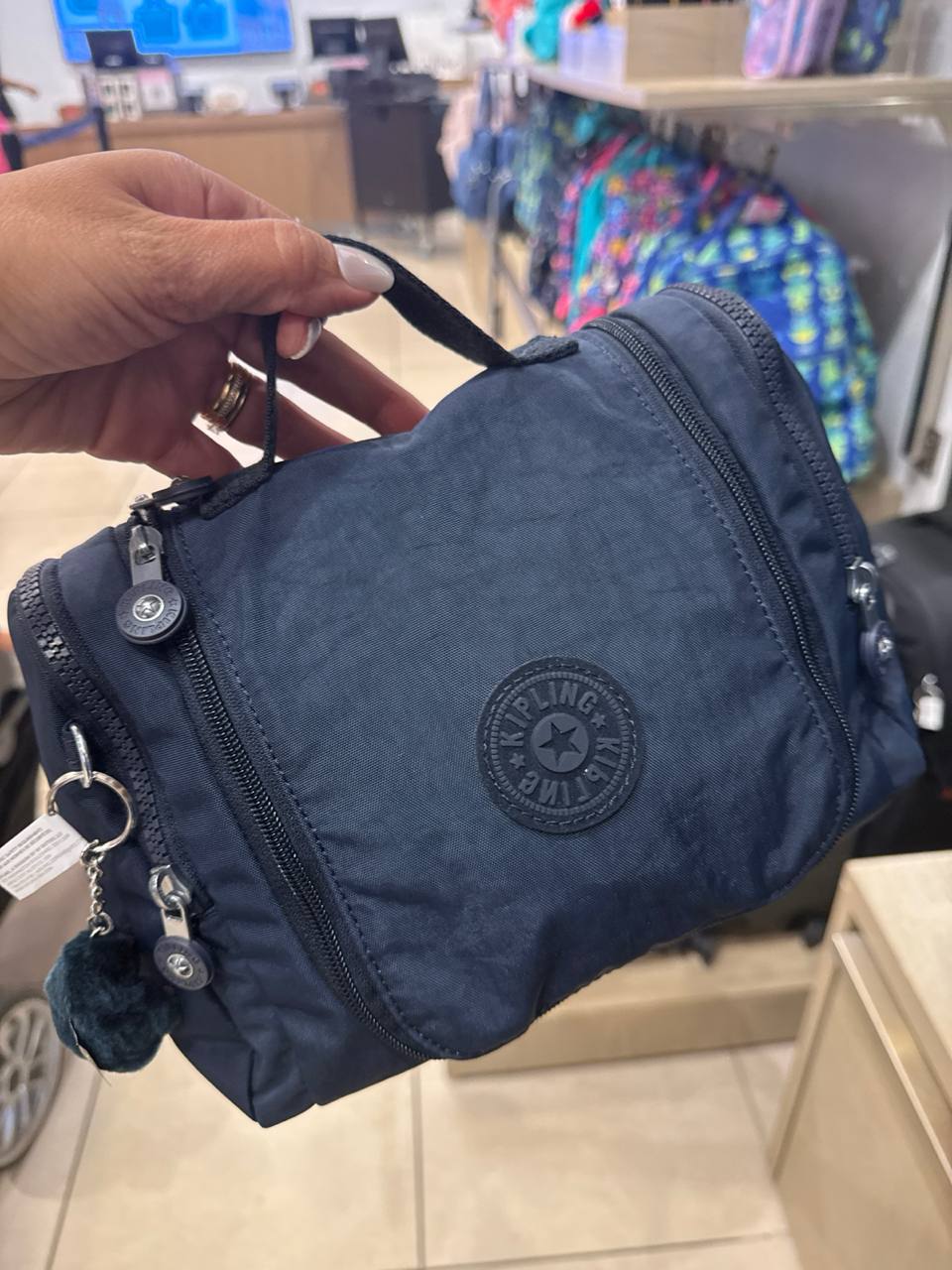 CHRISTA Necessarie Travel