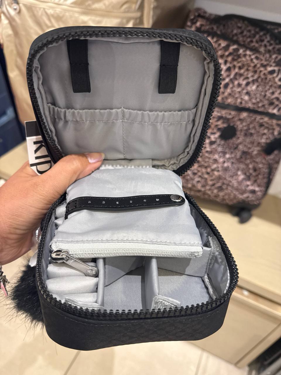 LUZ travel porta joias