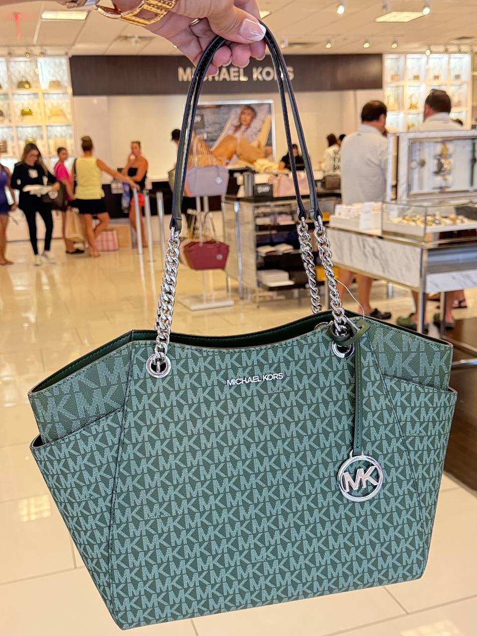 JET SET CHAIN SHLDR TOTE