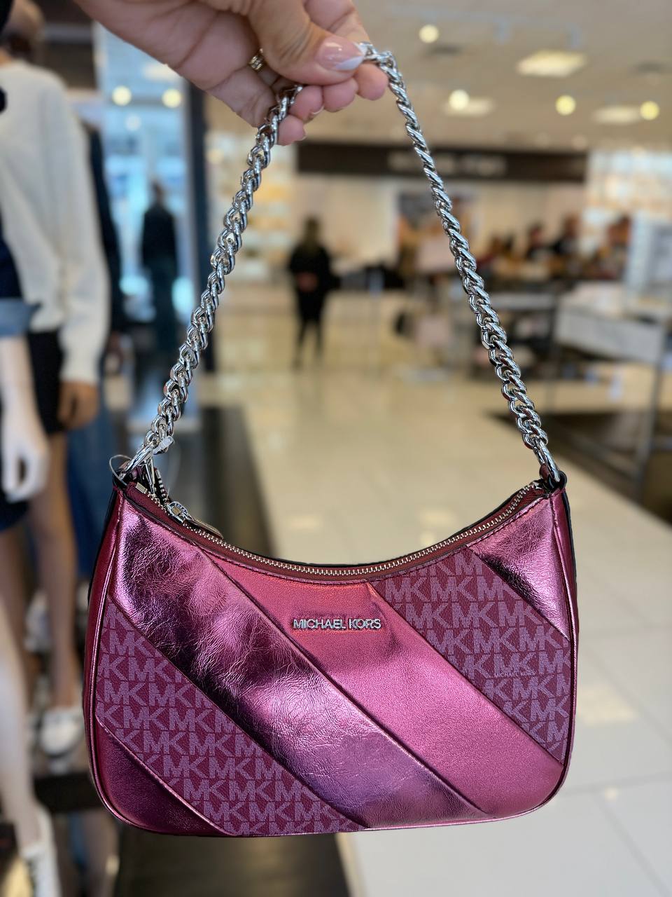 JET SET TRAVEL  LG XBODY
