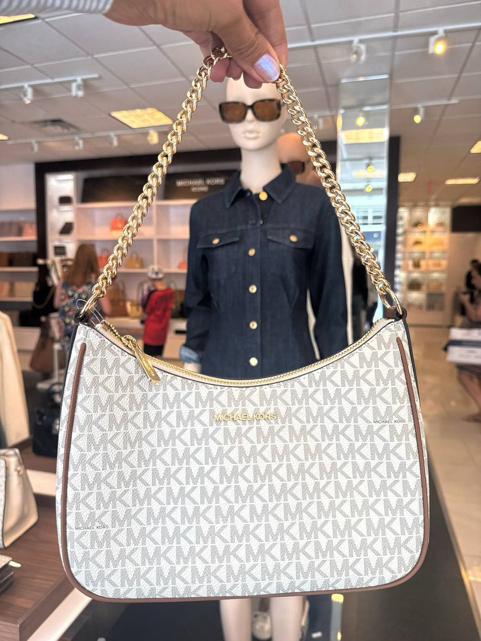 JET SET TRAVEL  LG XBODY