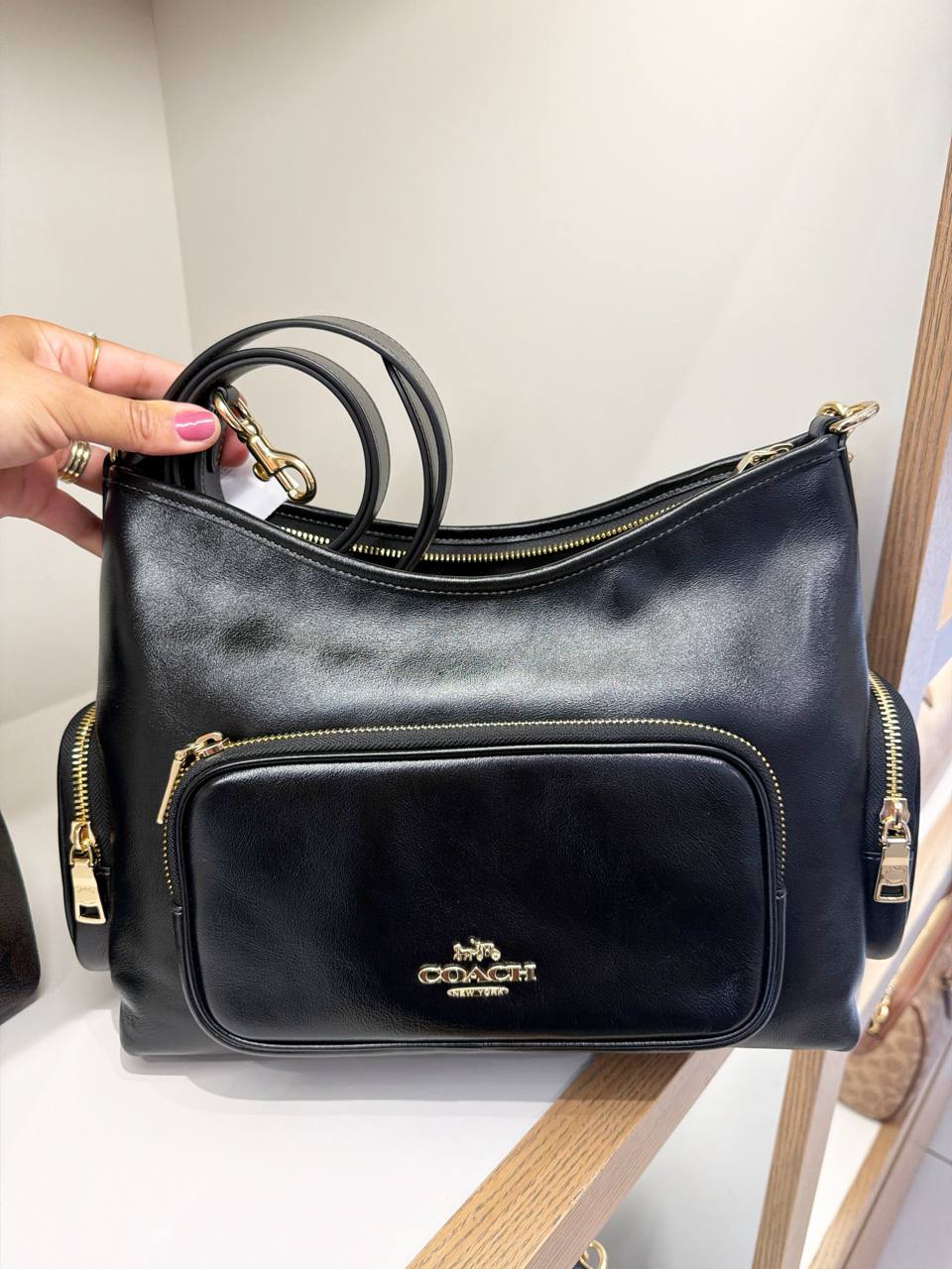 Bolsa Shoulder Bag With Pockets