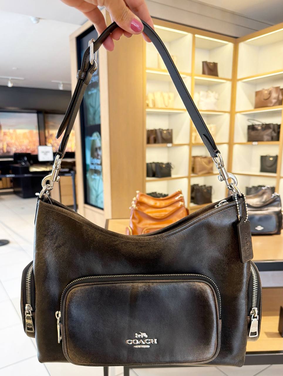 Bolsa Shoulder Bag With Pockets