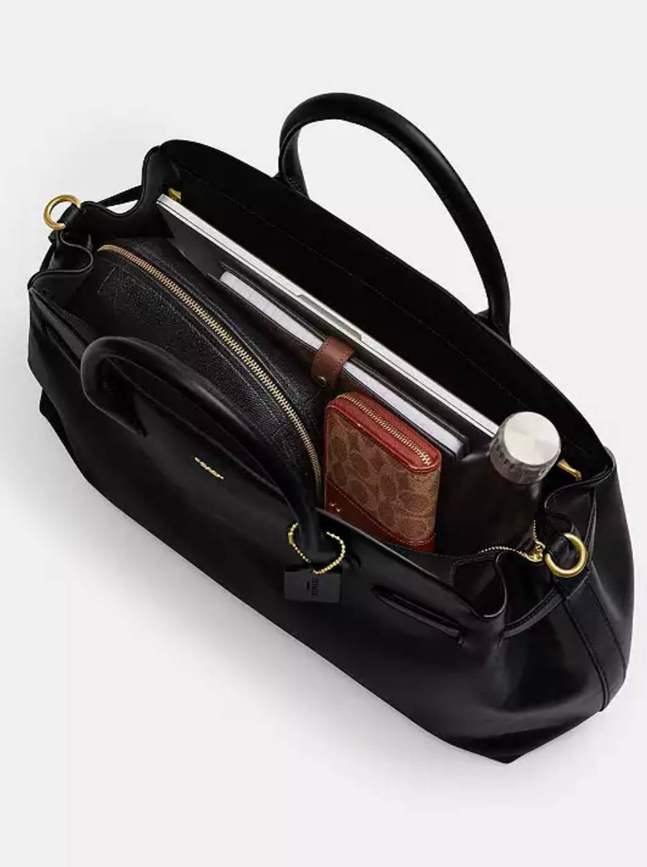 EMPIRE 48 acompanha Dustbag