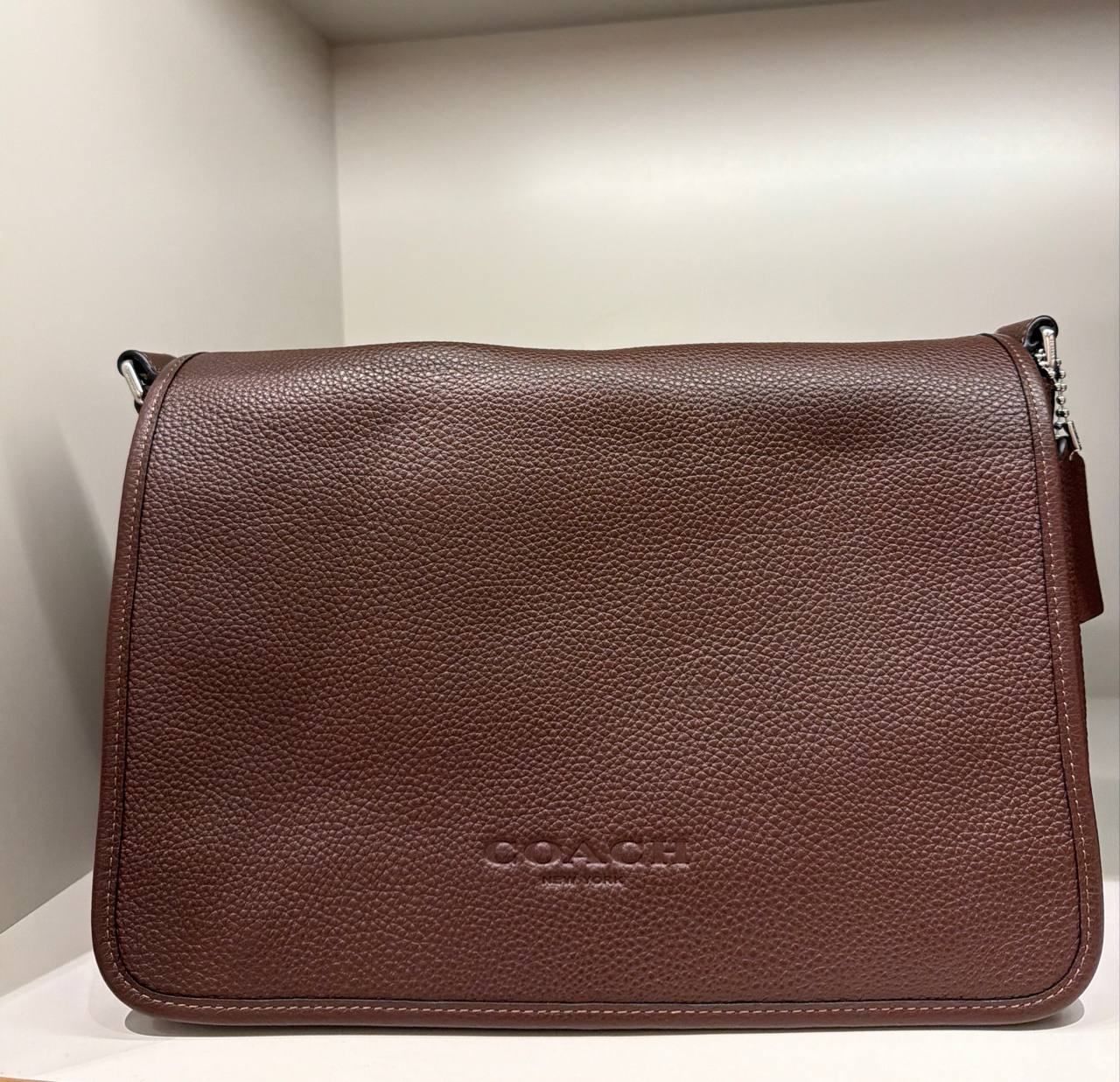 colby messenger bag 32