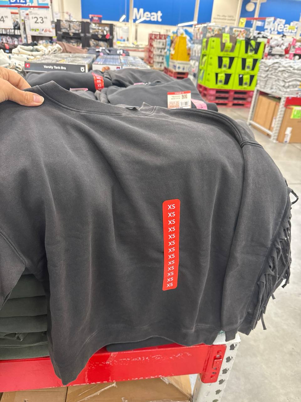   moletom com fleece e franja