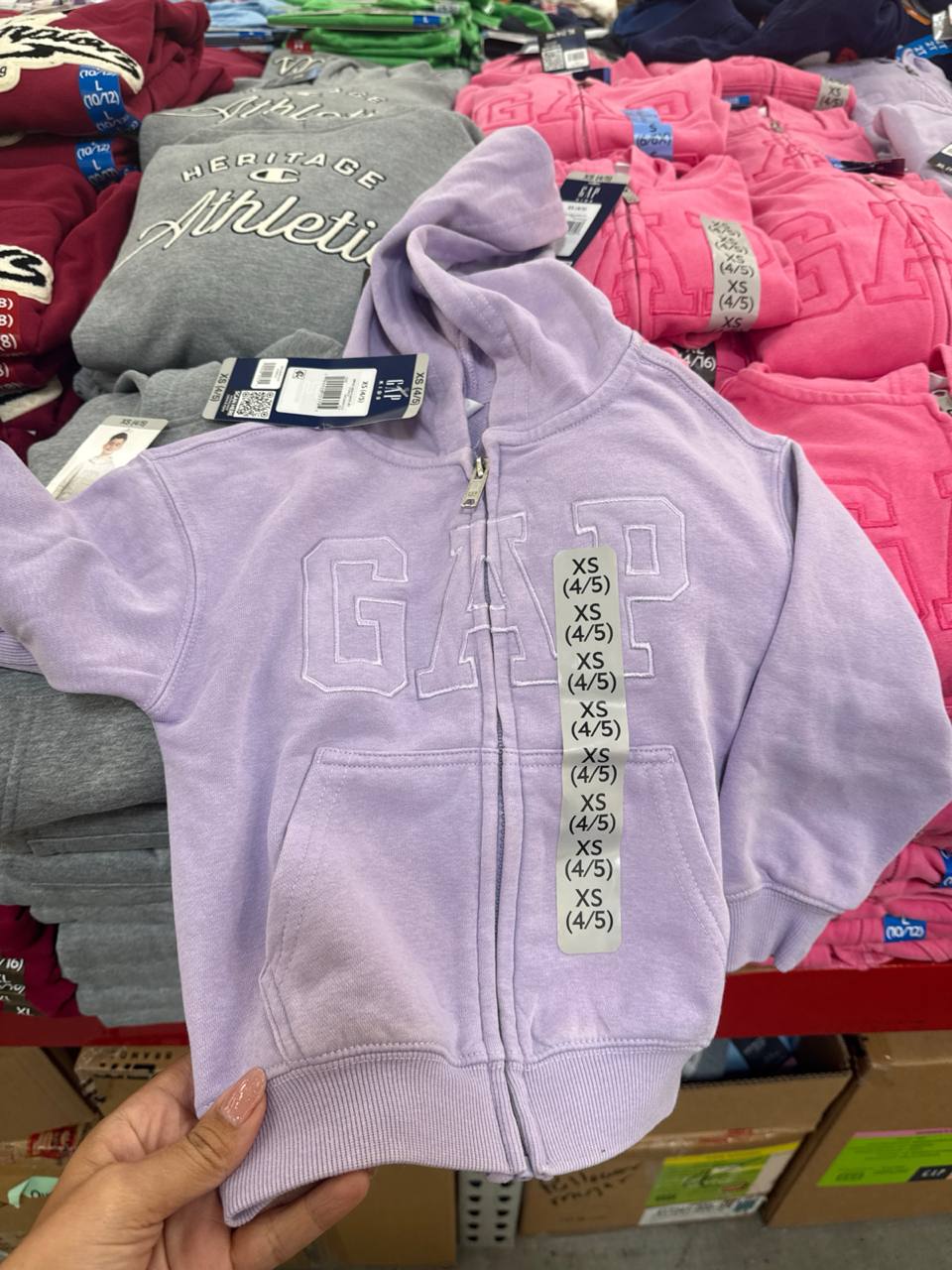 blusa com capuz  e fleece Gap