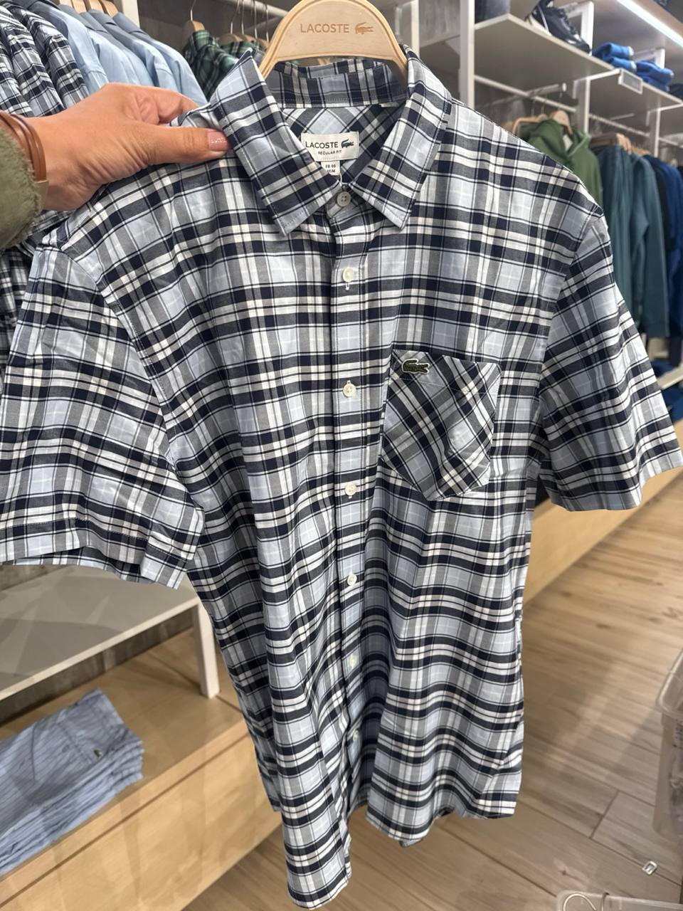 camisa manga curta  regular fit
