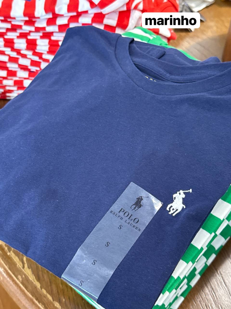 camiseta gola redonda