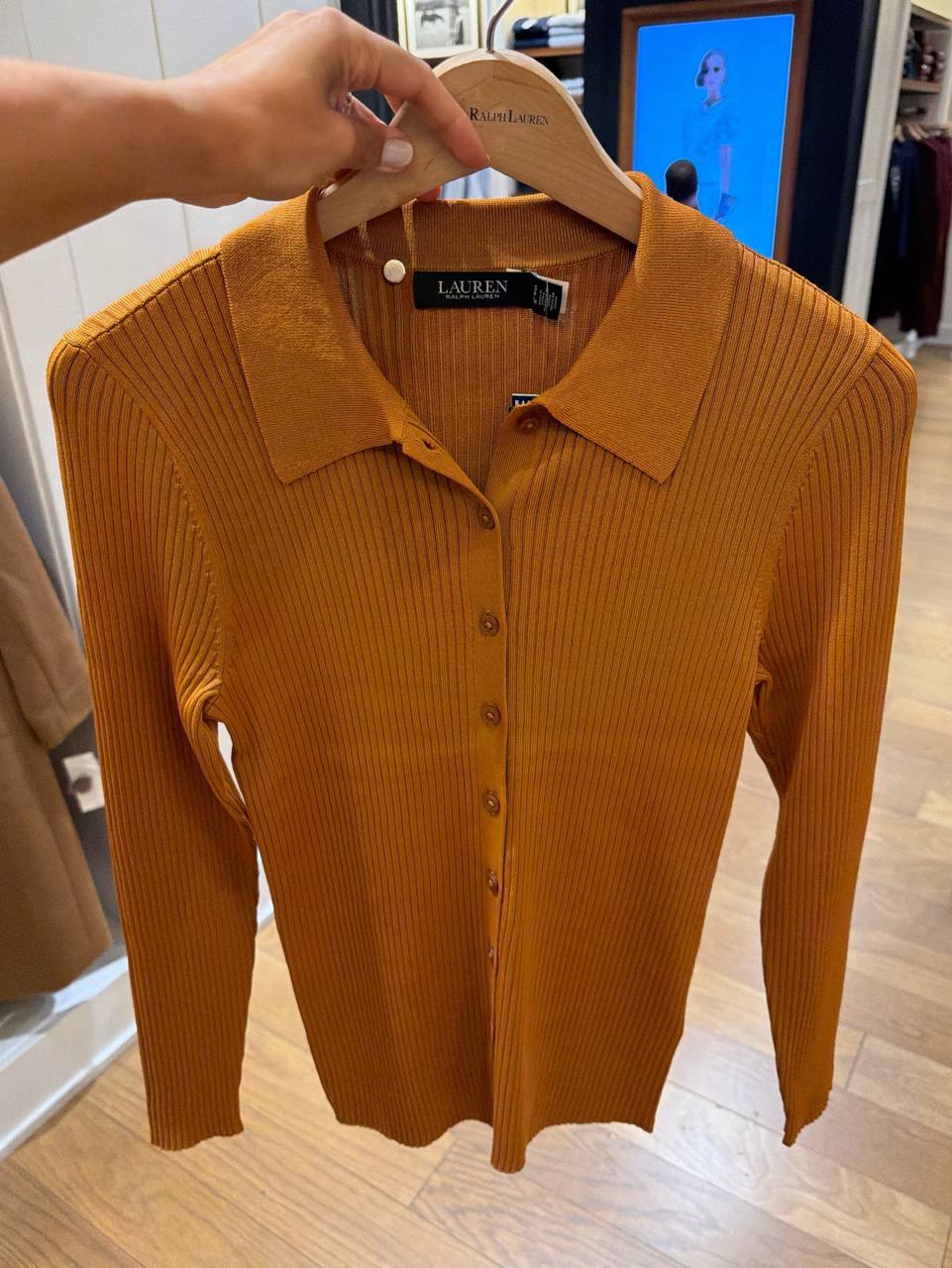 Blusa manga Longa com Botão
