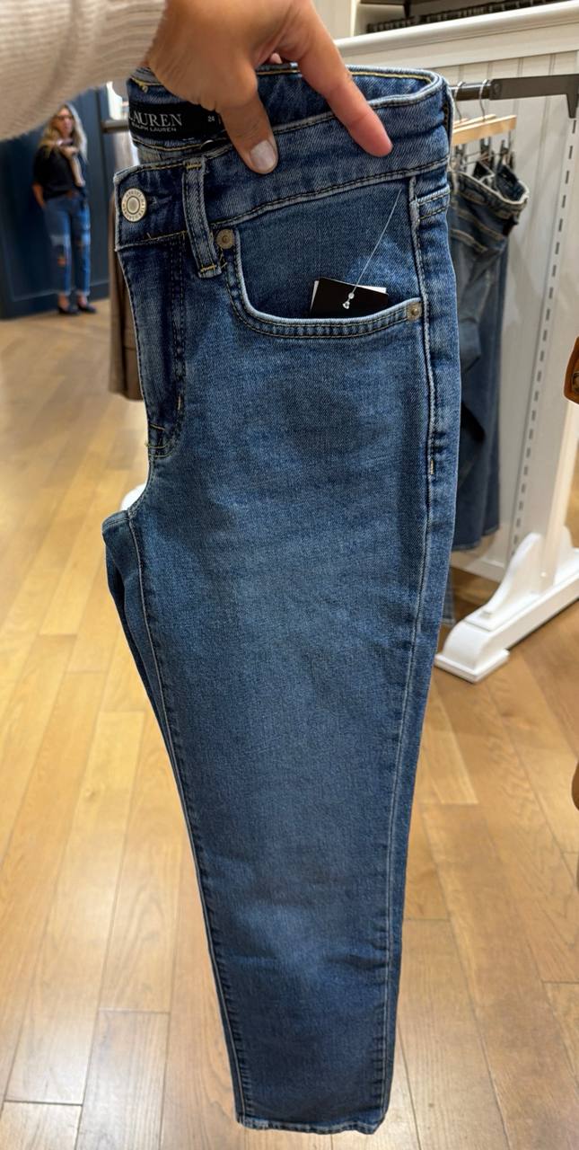 Calça Mid Rise Slim Straight
