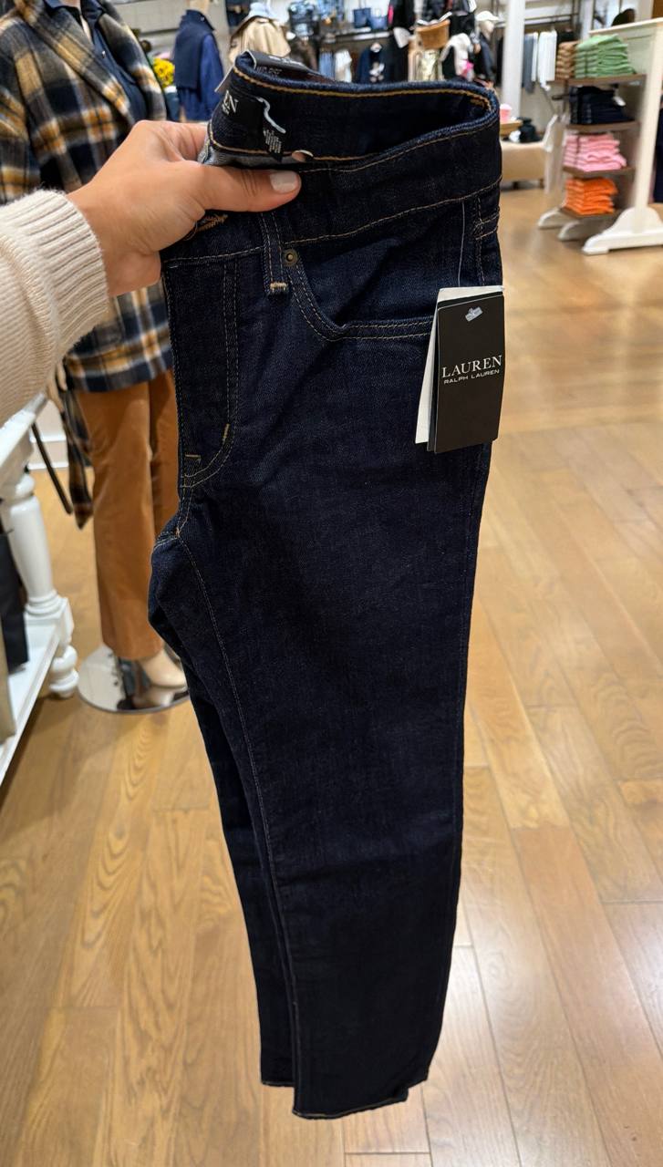 Calça Mid Rise Slim Straight