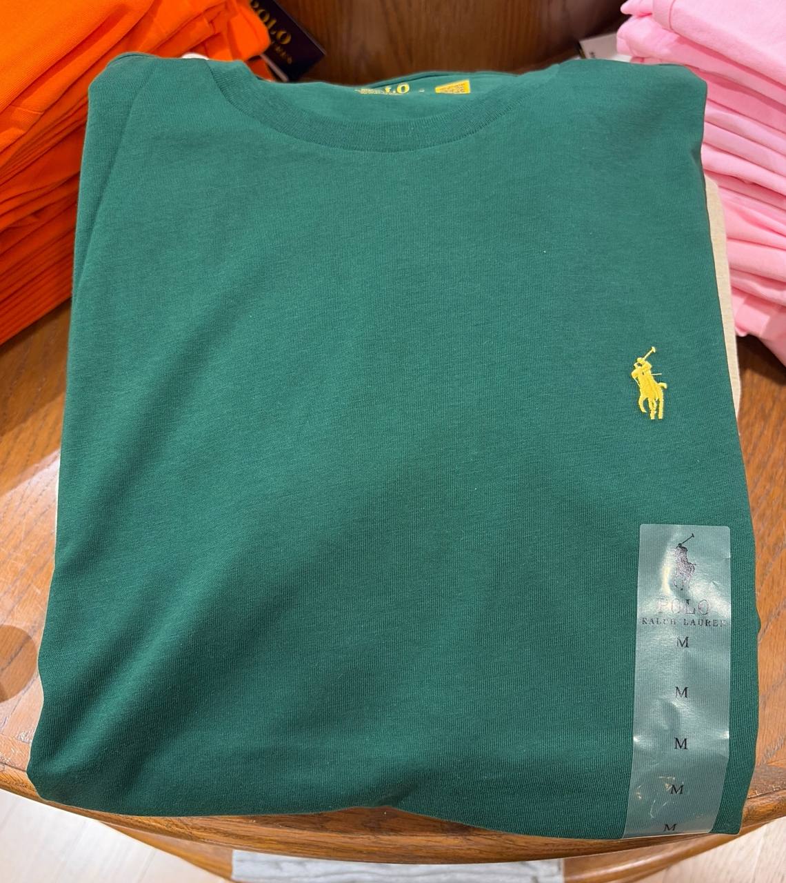 camiseta manga curta gola redonda