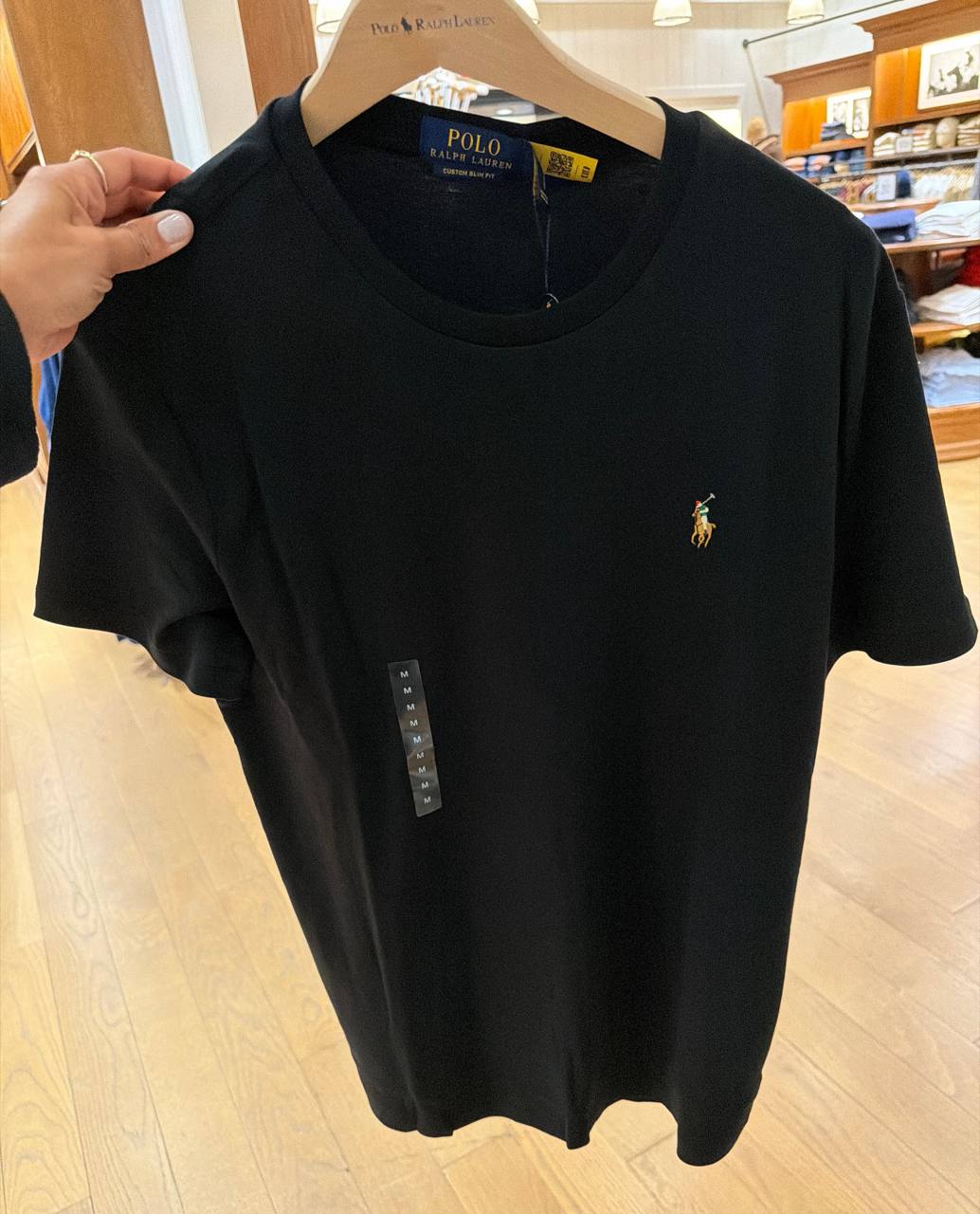 camiseta custom slim fit