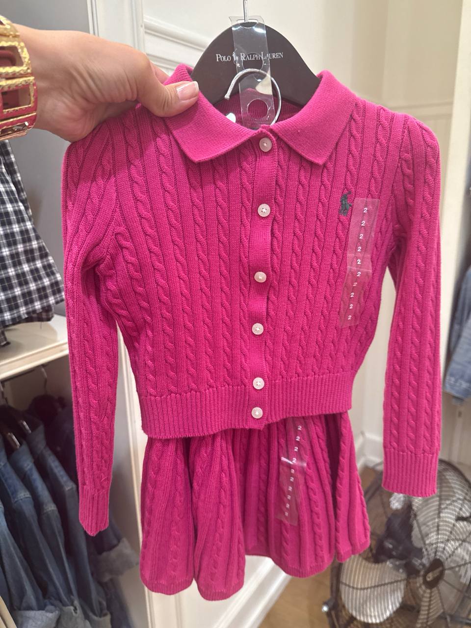 conjunto blusa manga longa e saia