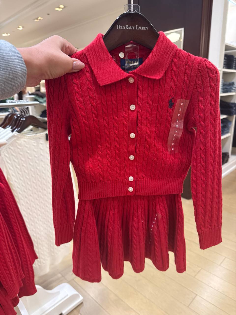 conjunto blusa manga longa e saia