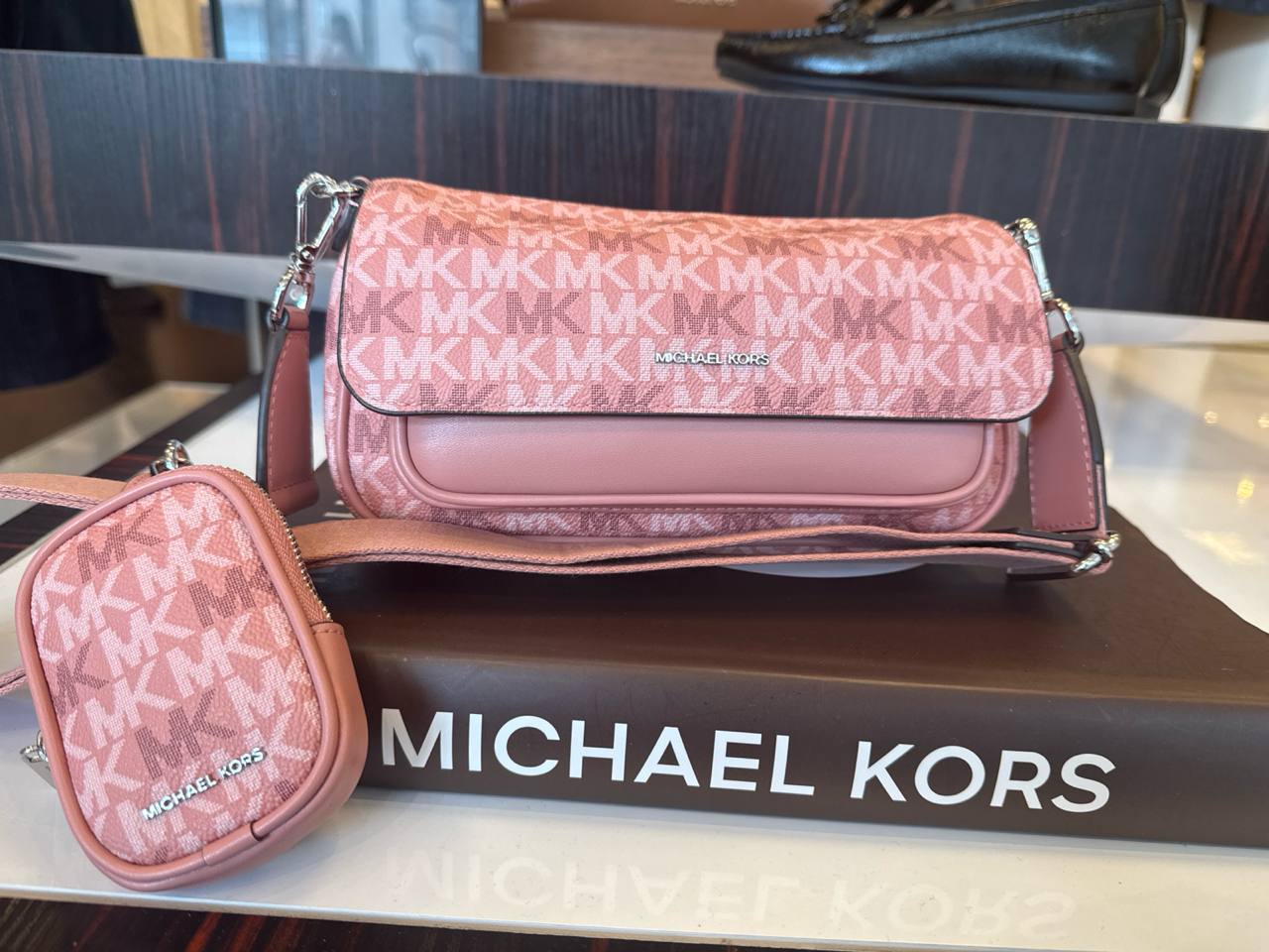 JET SET SM Crossbody