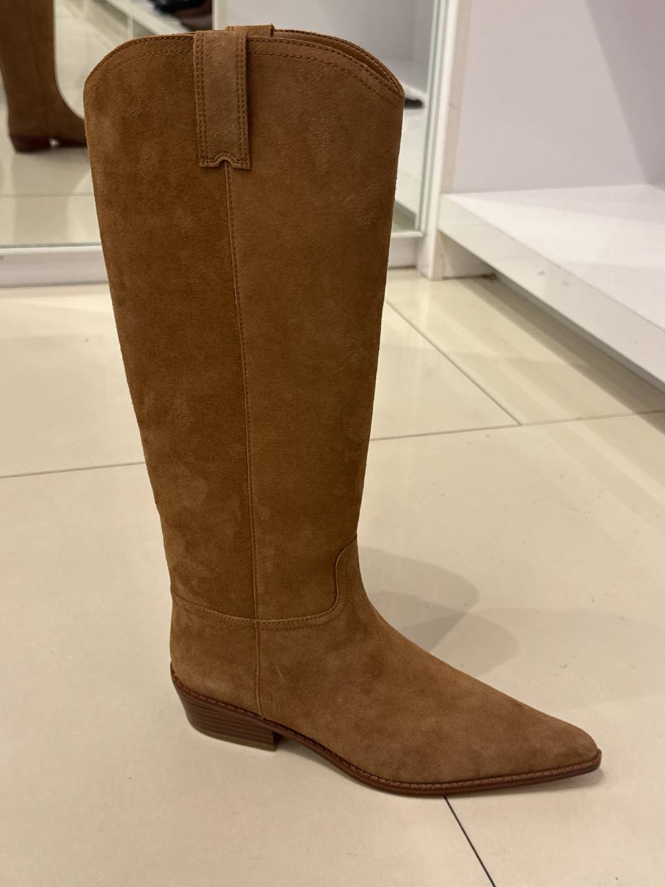 Bota NASH