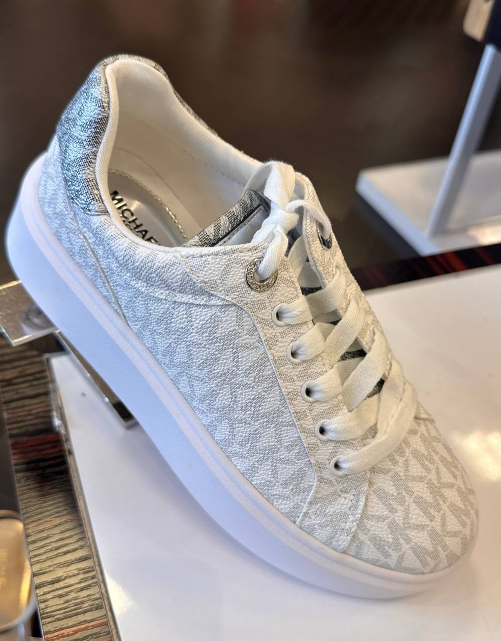 Tenis Romey Lace