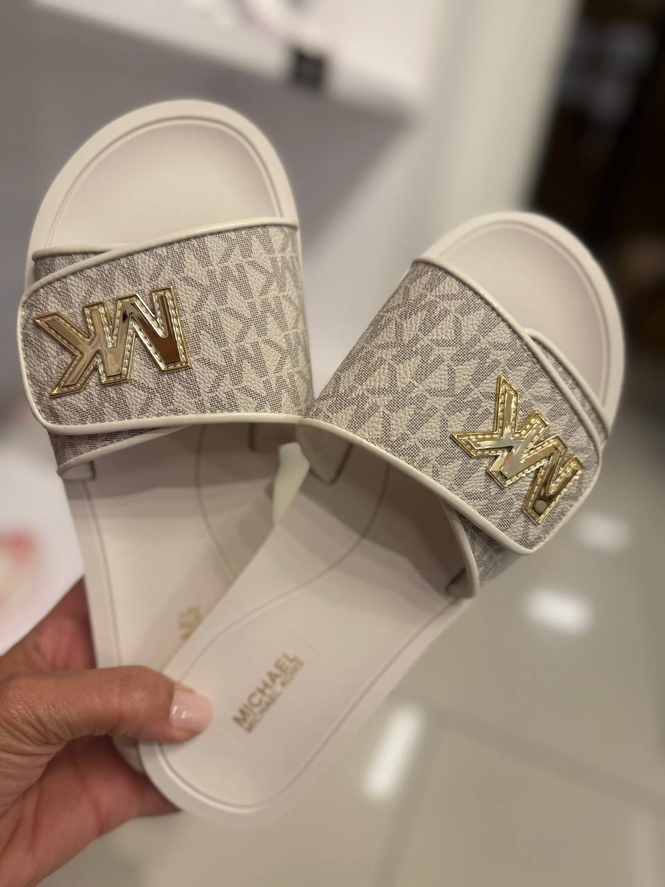 Chinelo Palmer Slide