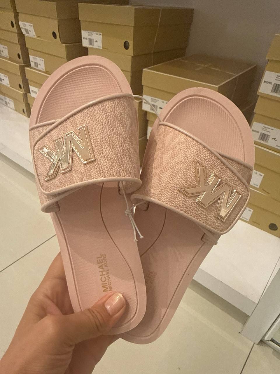 Chinelo Palmer Slide