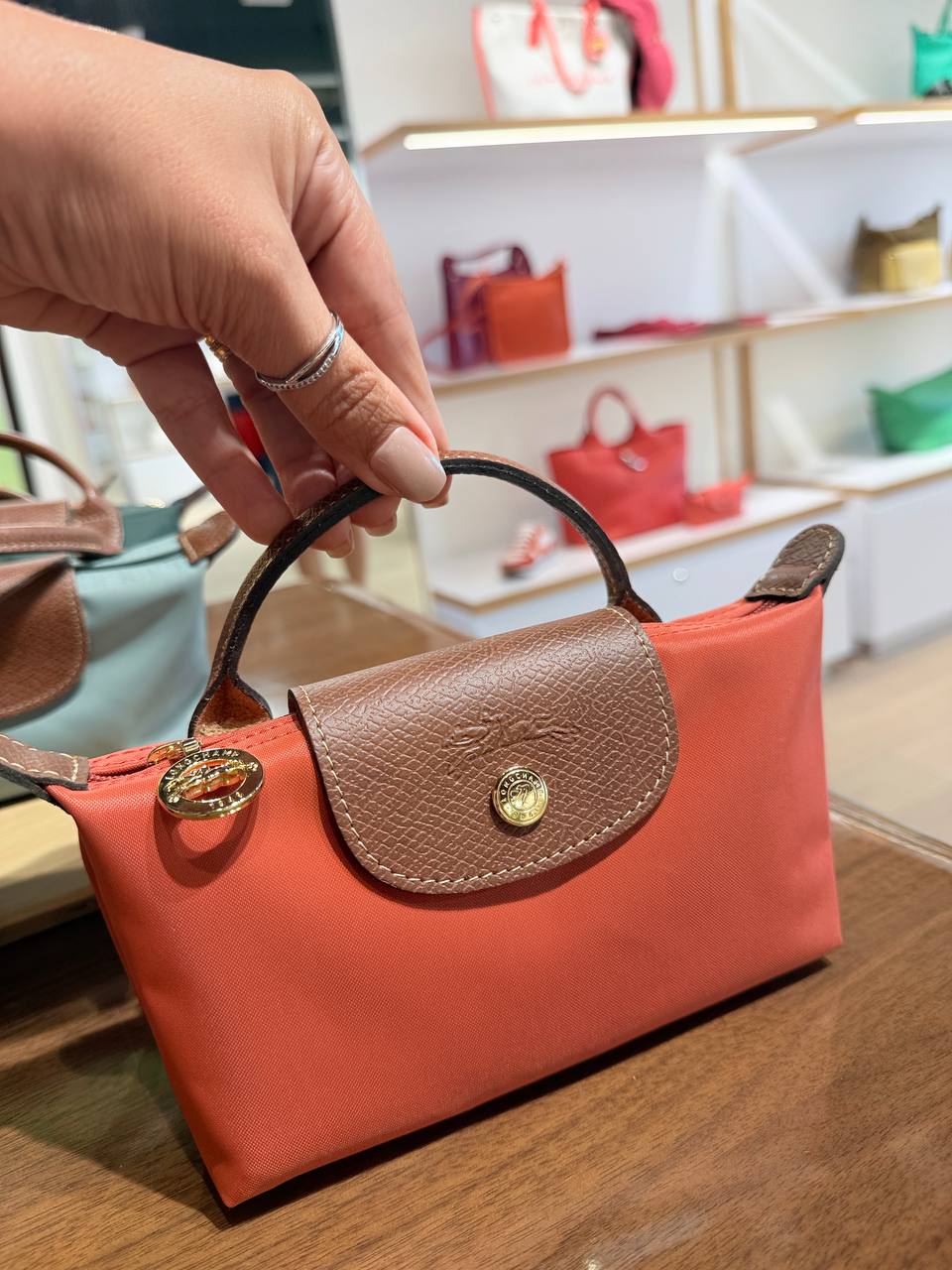 Pouch  não acompanha alça