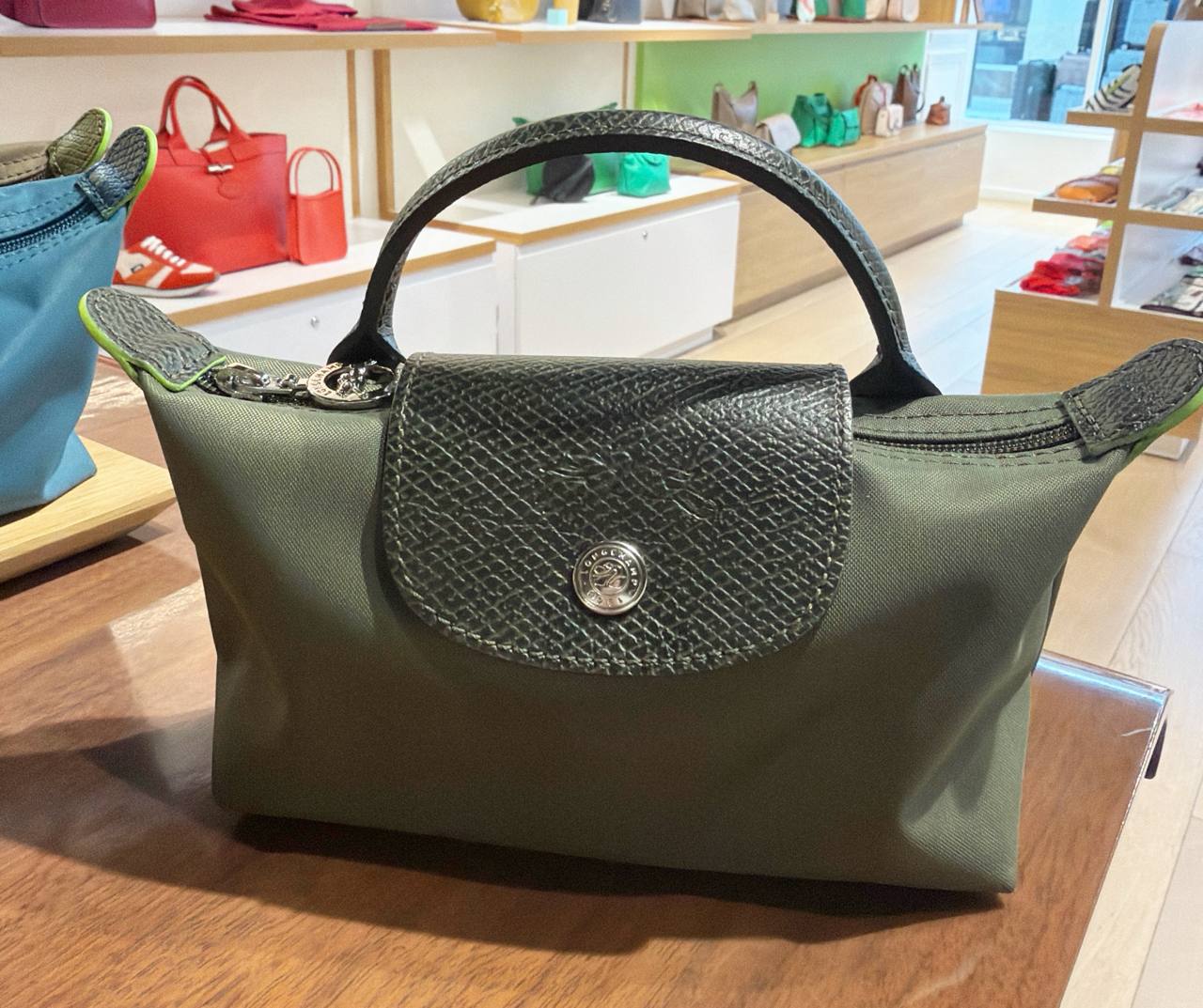 Pouch  não acompanha alça