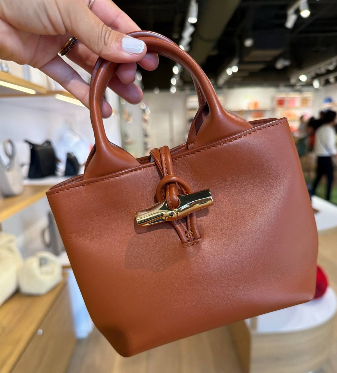 Bolsa pequena crossbody
