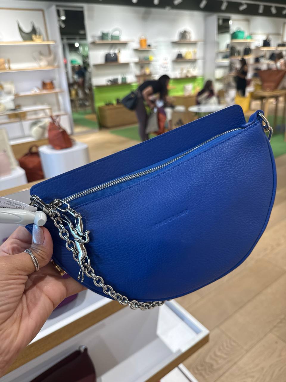 Bolsa pequena crossbody com alça extra