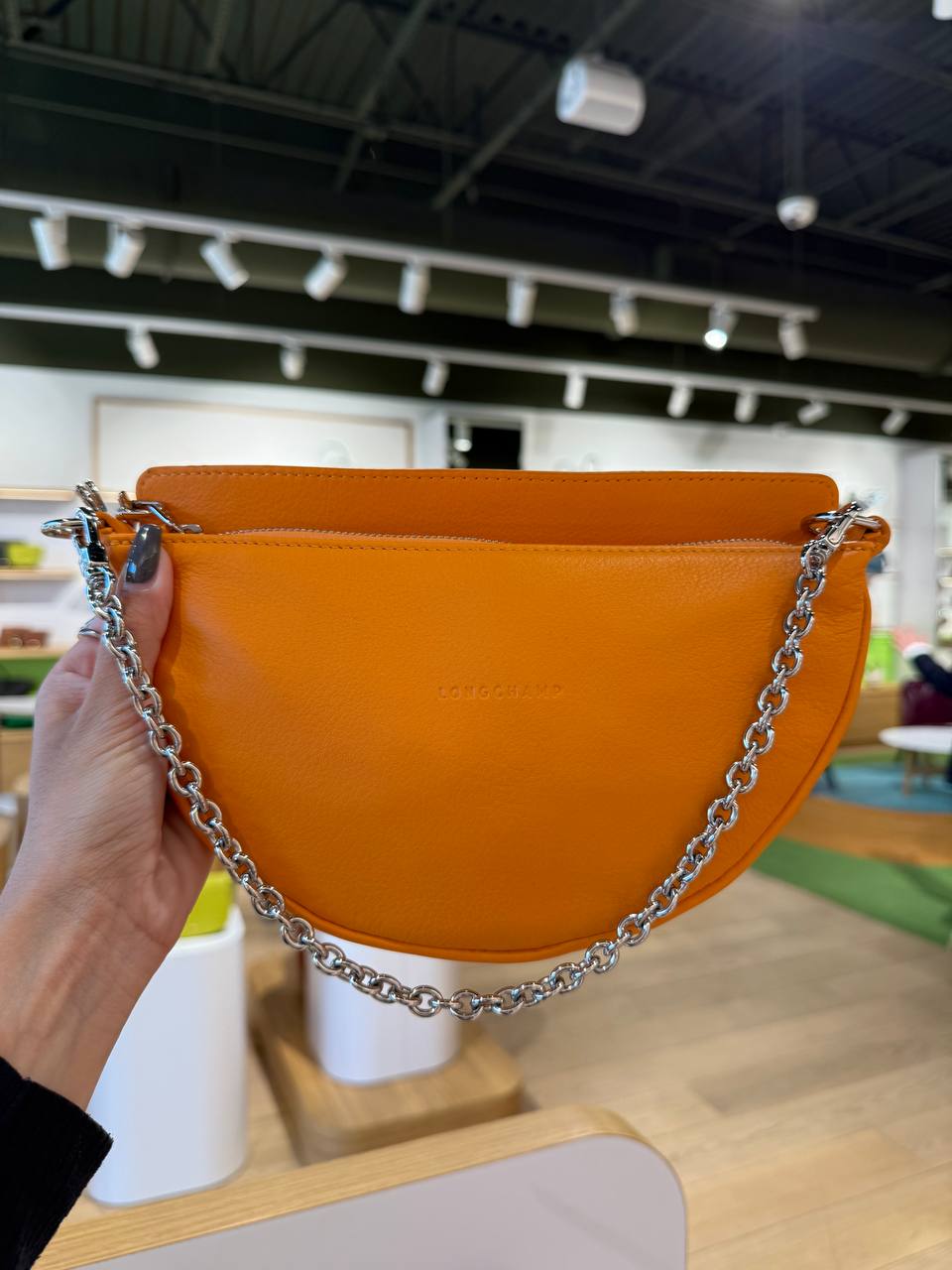 Bolsa pequena crossbody com alça extra