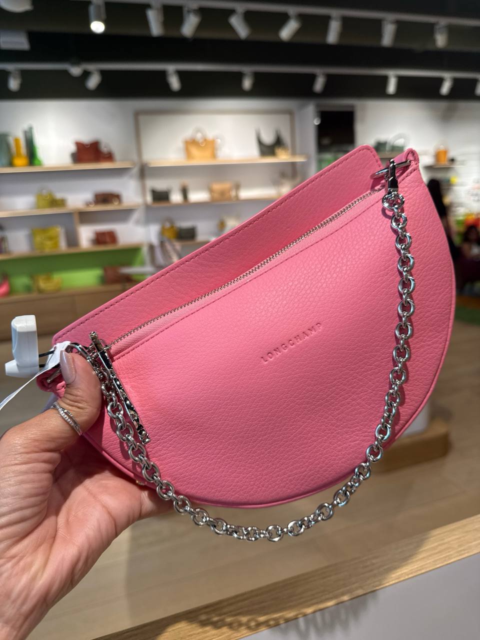 Bolsa pequena crossbody com alça extra