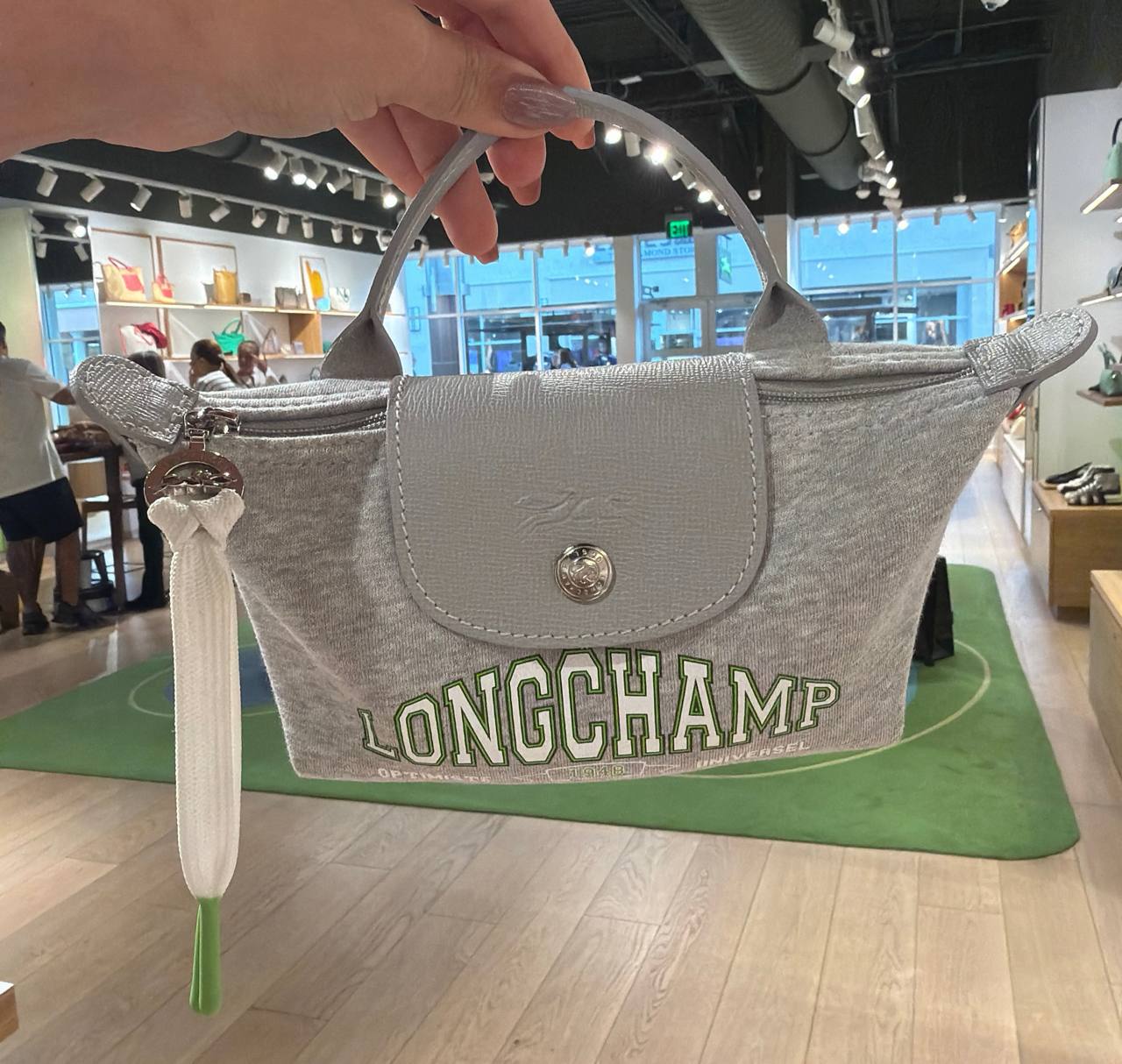 Essencial Tote