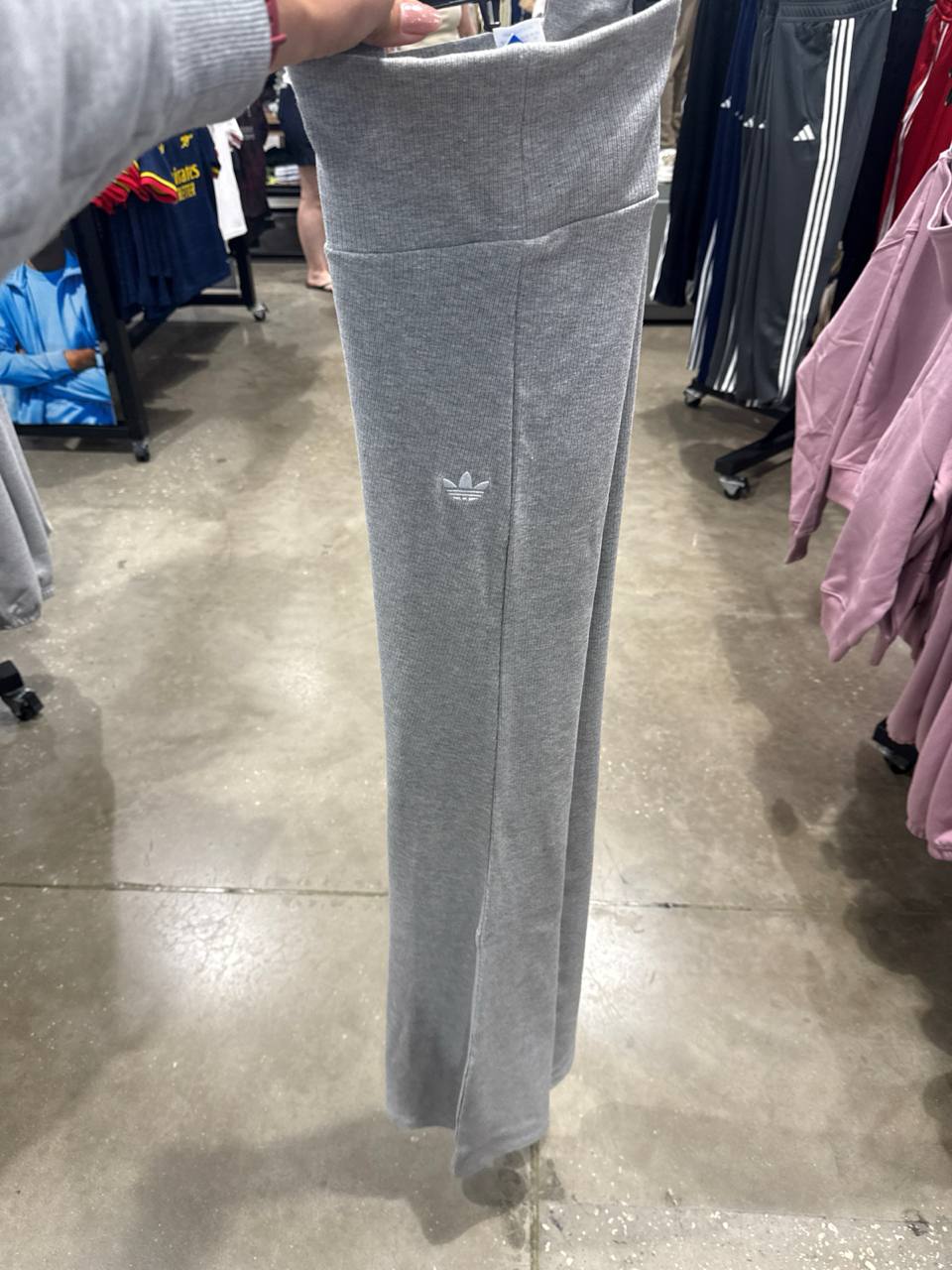 calça flare
