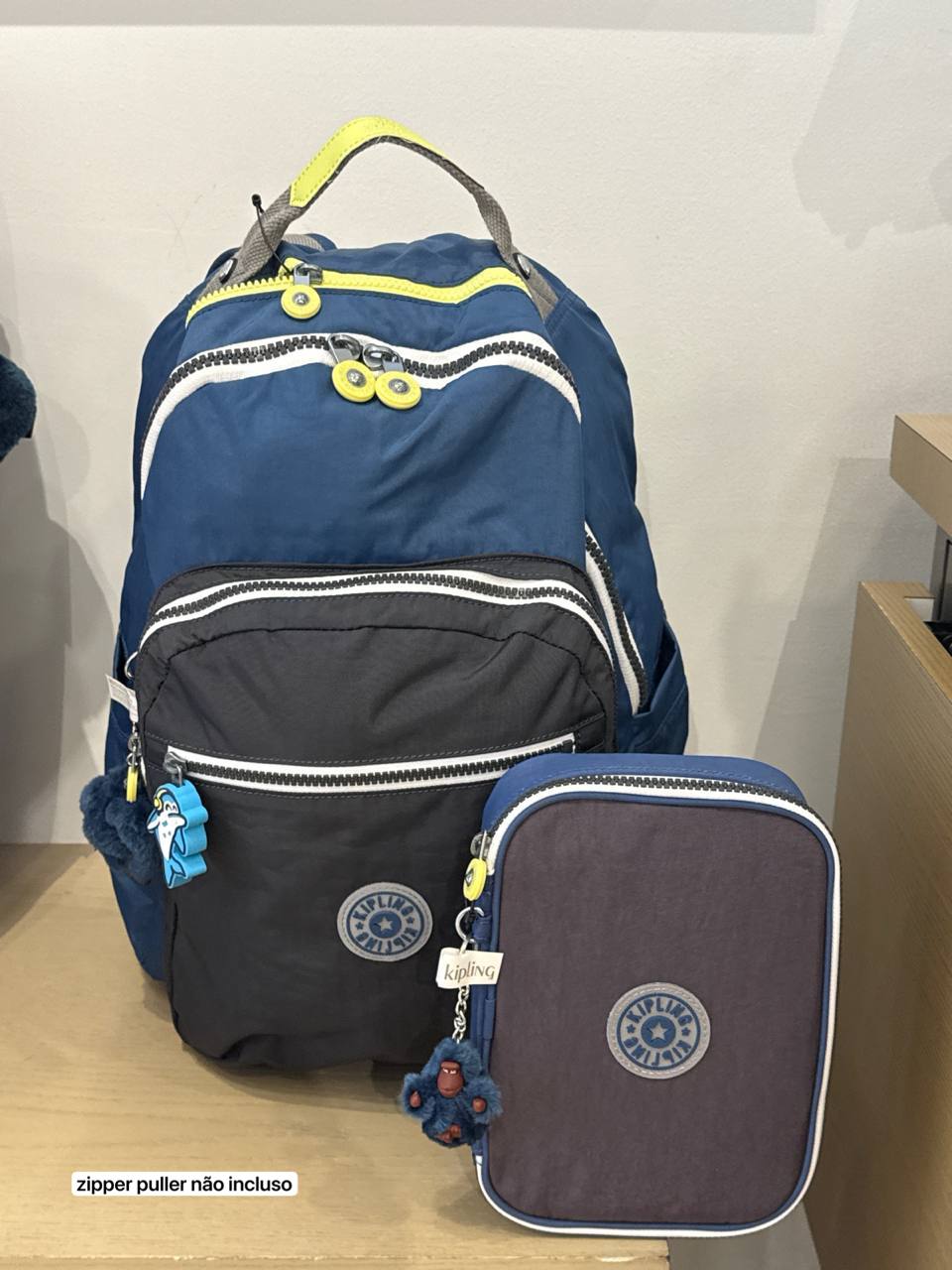 Kit Mochila Seoul + Estojo 100 pens