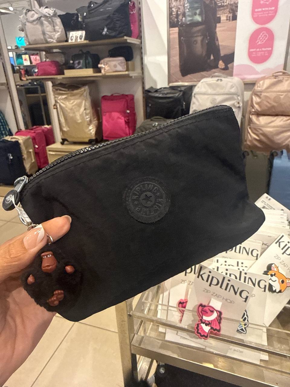 CREATVTYXL necessaire