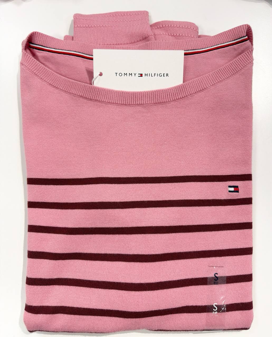 Blusa linha decote canoa manga longa