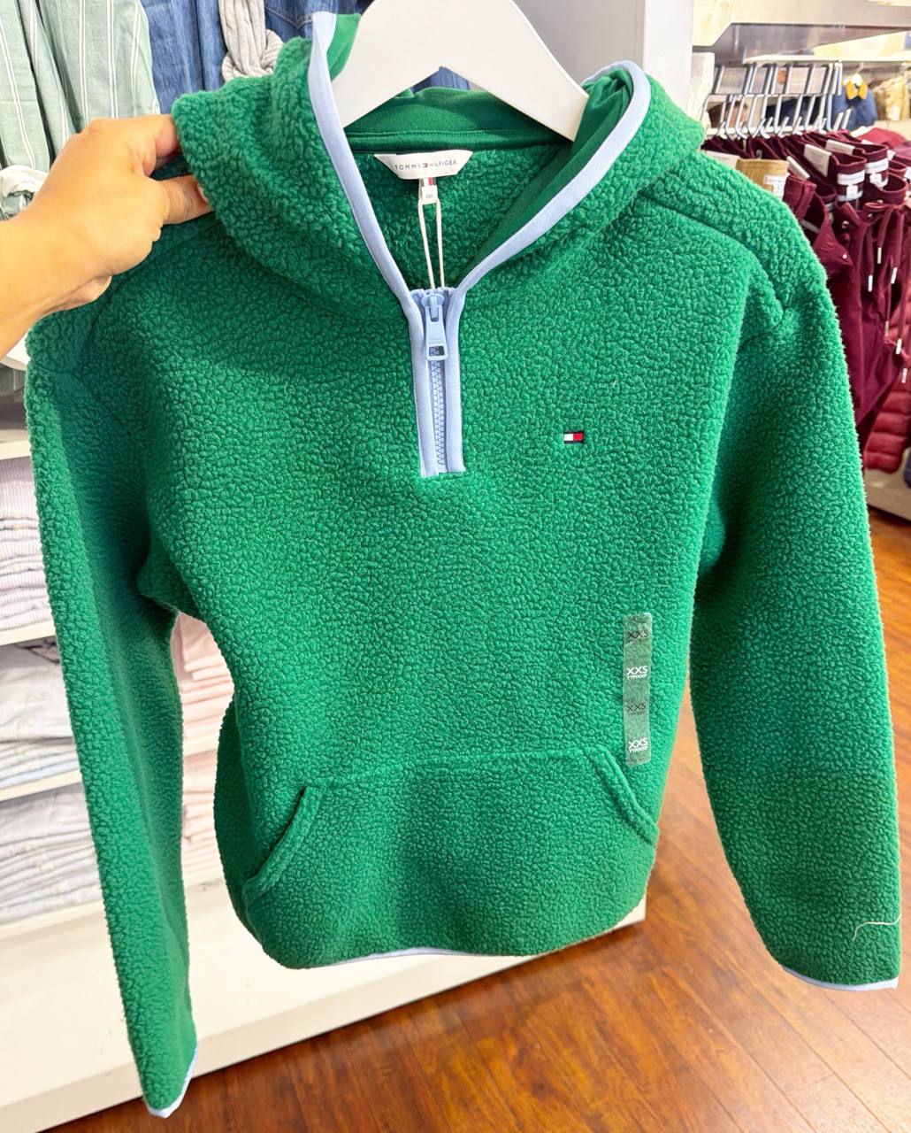 Casaco de Fleece com capuz