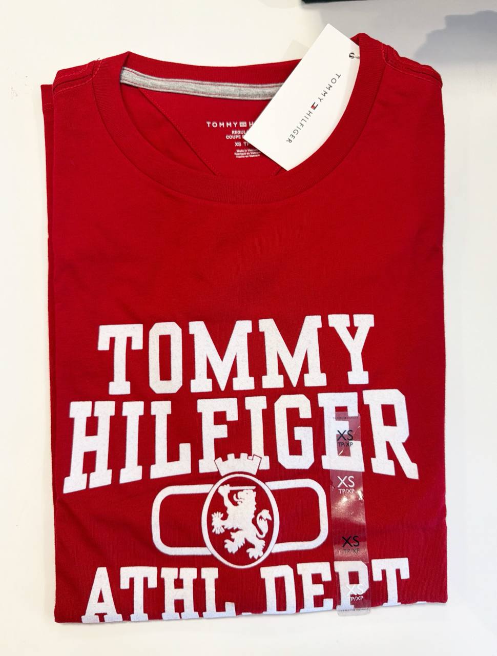 Camiseta Regular Fit Gola U