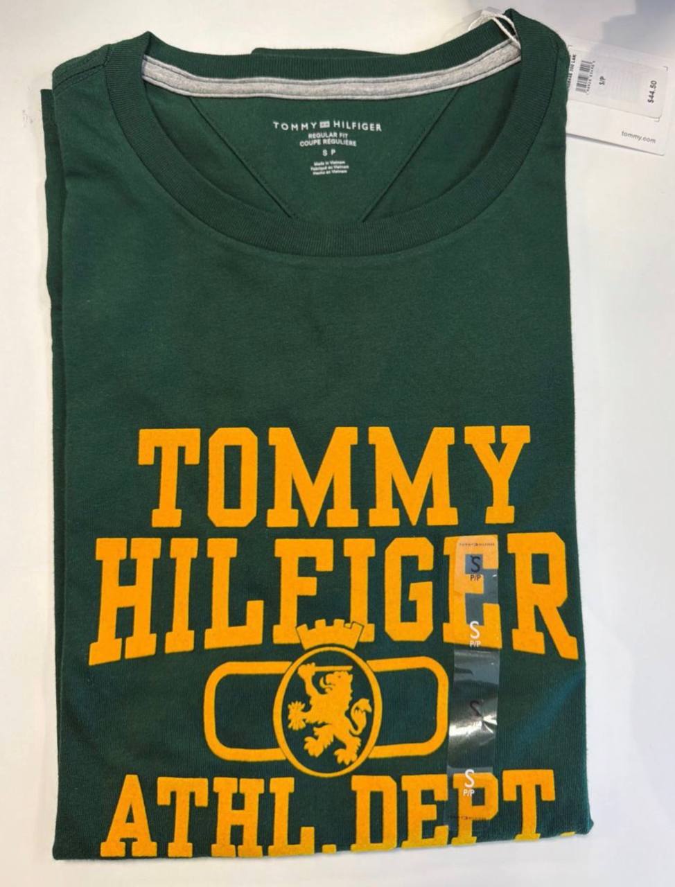 Camiseta Regular Fit Gola U