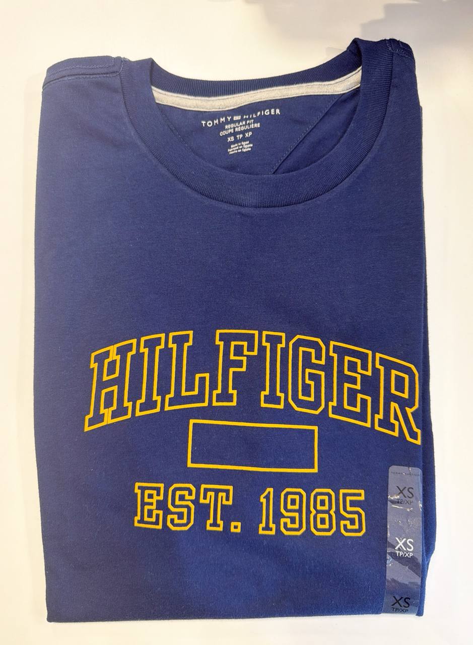 Camiseta Regular Fit Gola U