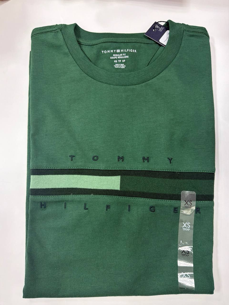 Camiseta Regular Fit Gola U