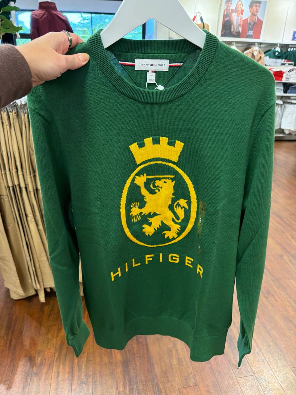 Suéter gola U