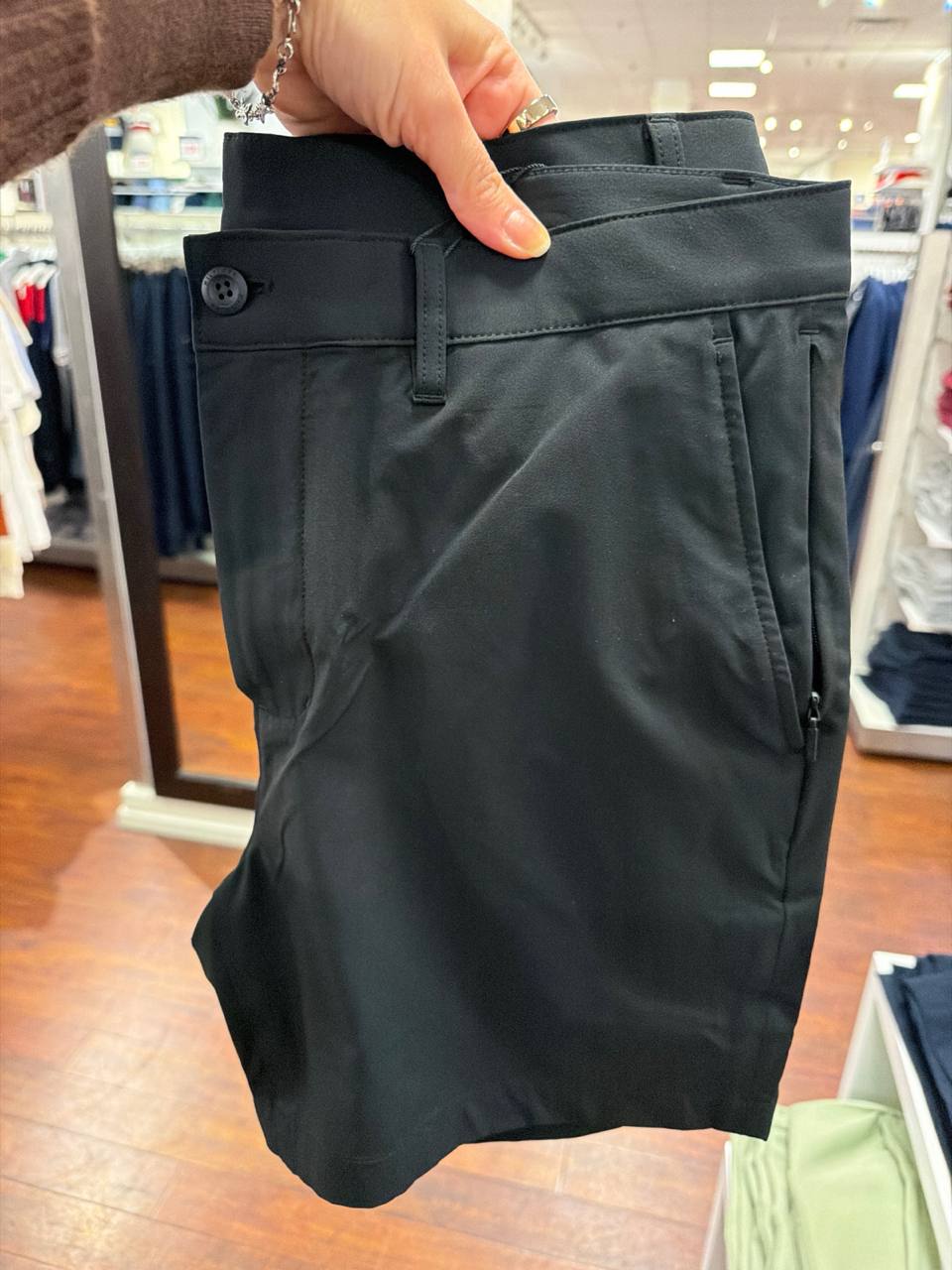 Bermuda Com elastano Techfit bolso zíper invisível