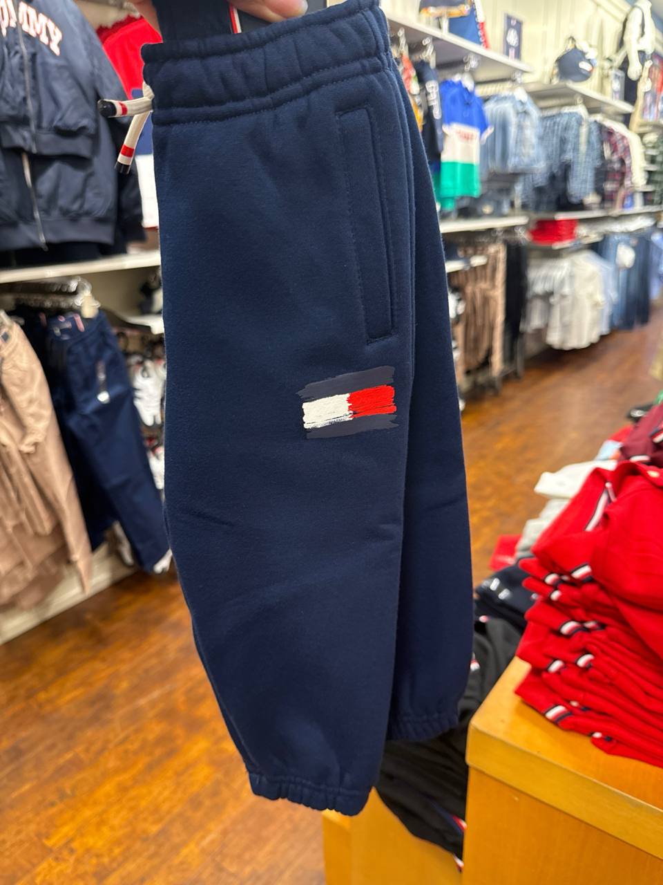 calça moletom com fleece e elástico na barra