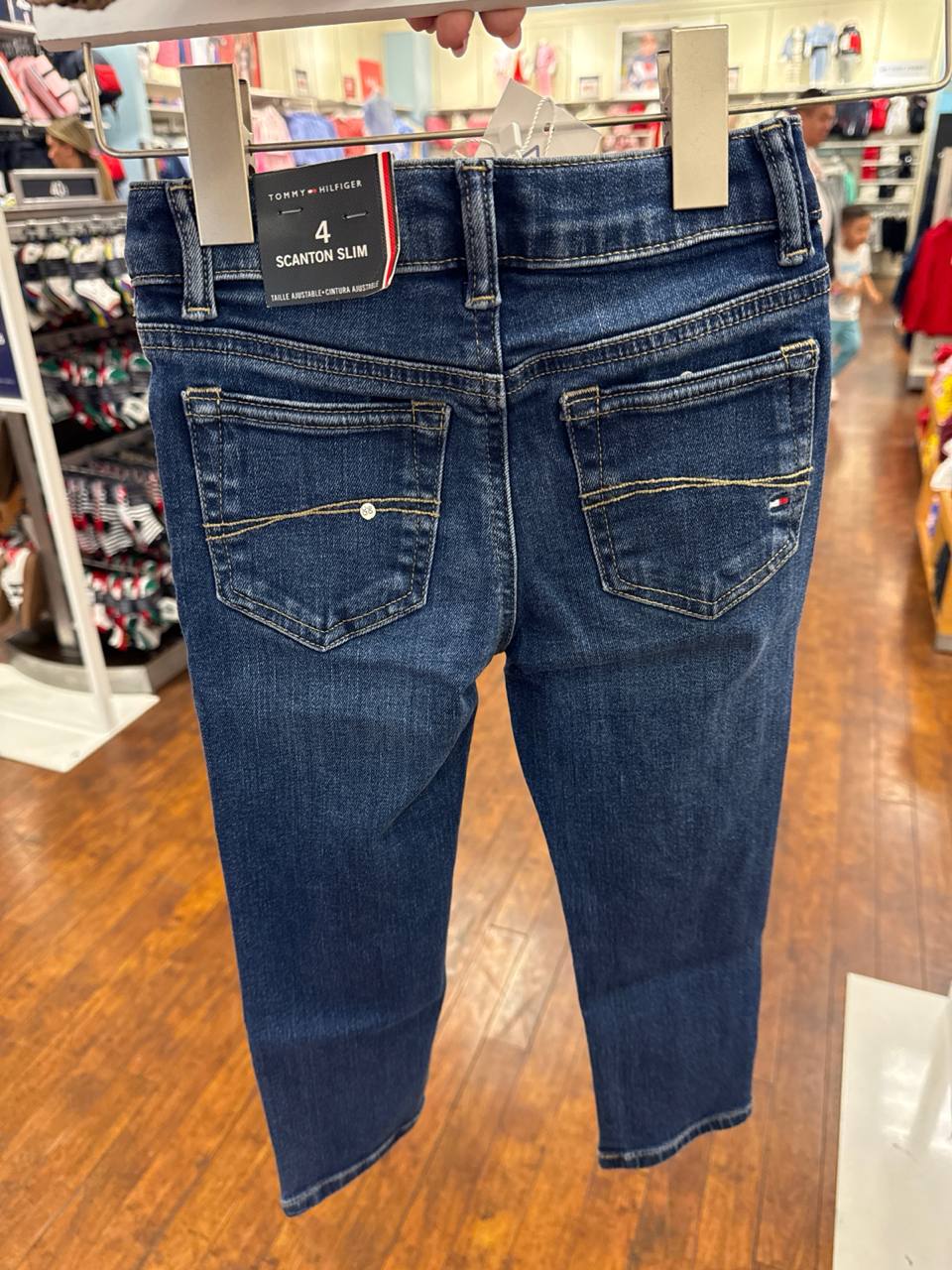 calça jeans Straight  slim com ajuste na cintura
