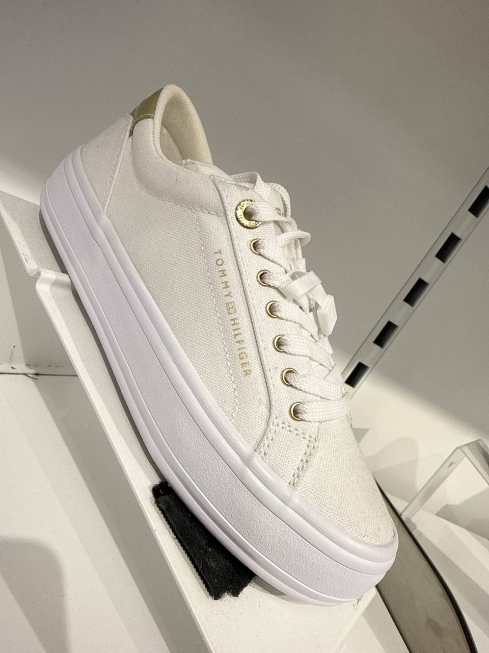 tênis feminino de lona