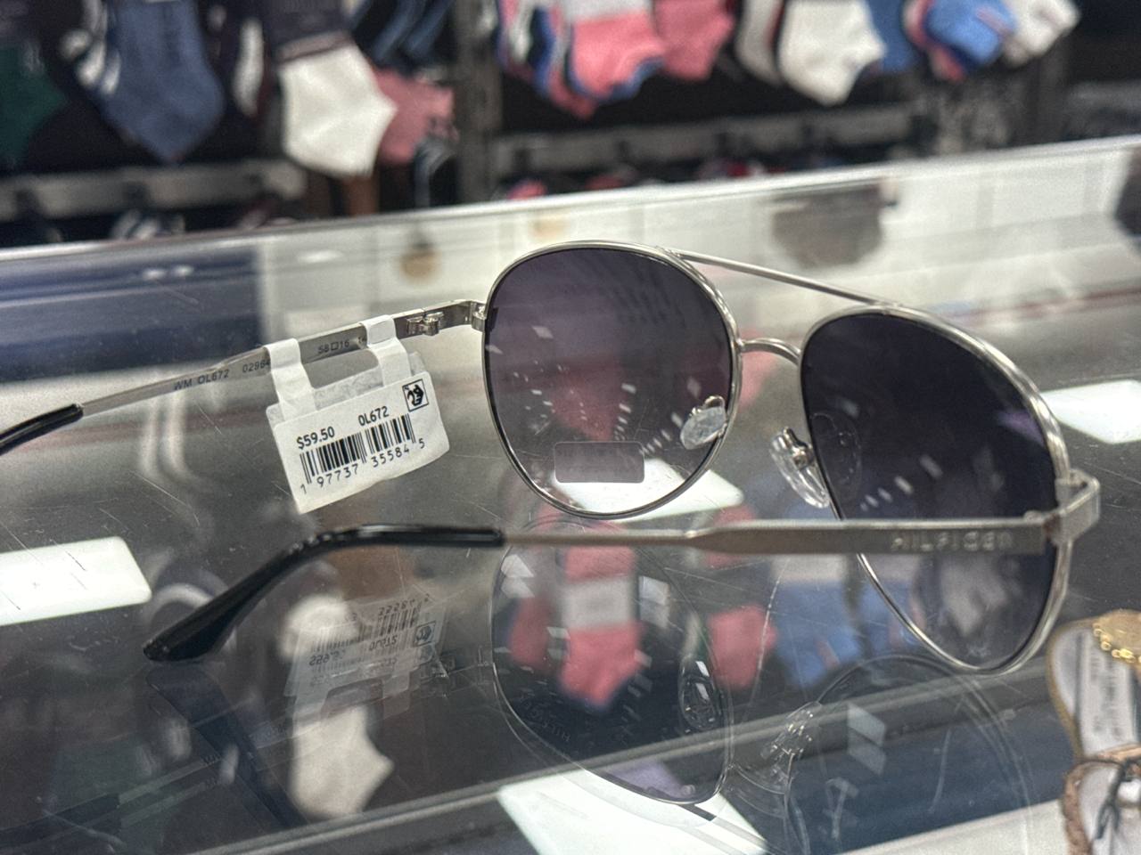 Óculos de sol com case